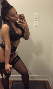 LexiLove toe curing out calls  , Chicago call girl, Striptease Chicago Escorts